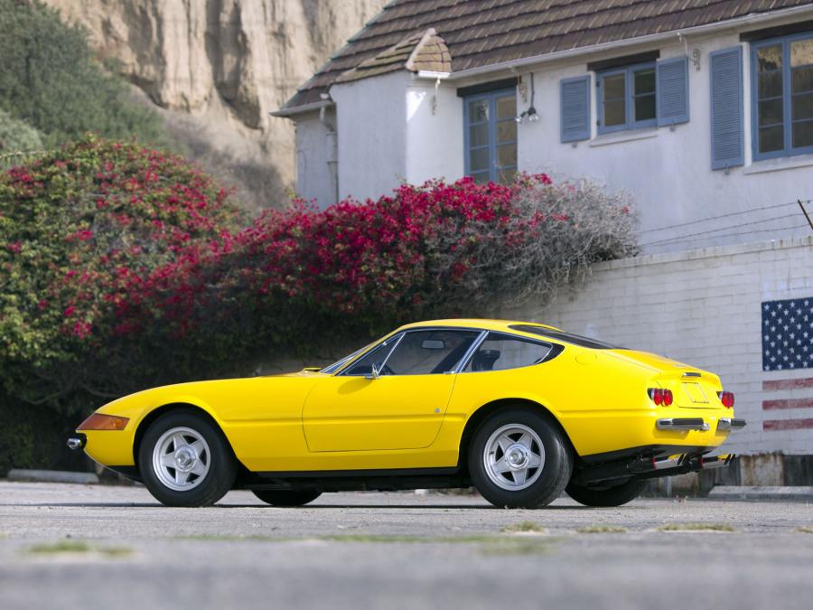  Ferrari 365 GTB/4 Daytona 1971 года  (фото 51 из 52)